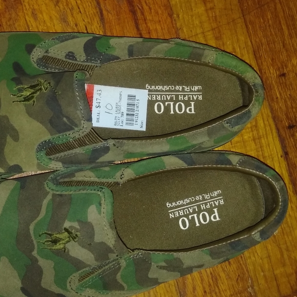 POLO RALPH LAUREN

Thompson Camo Suede Sneaker - Picture 2 of 2